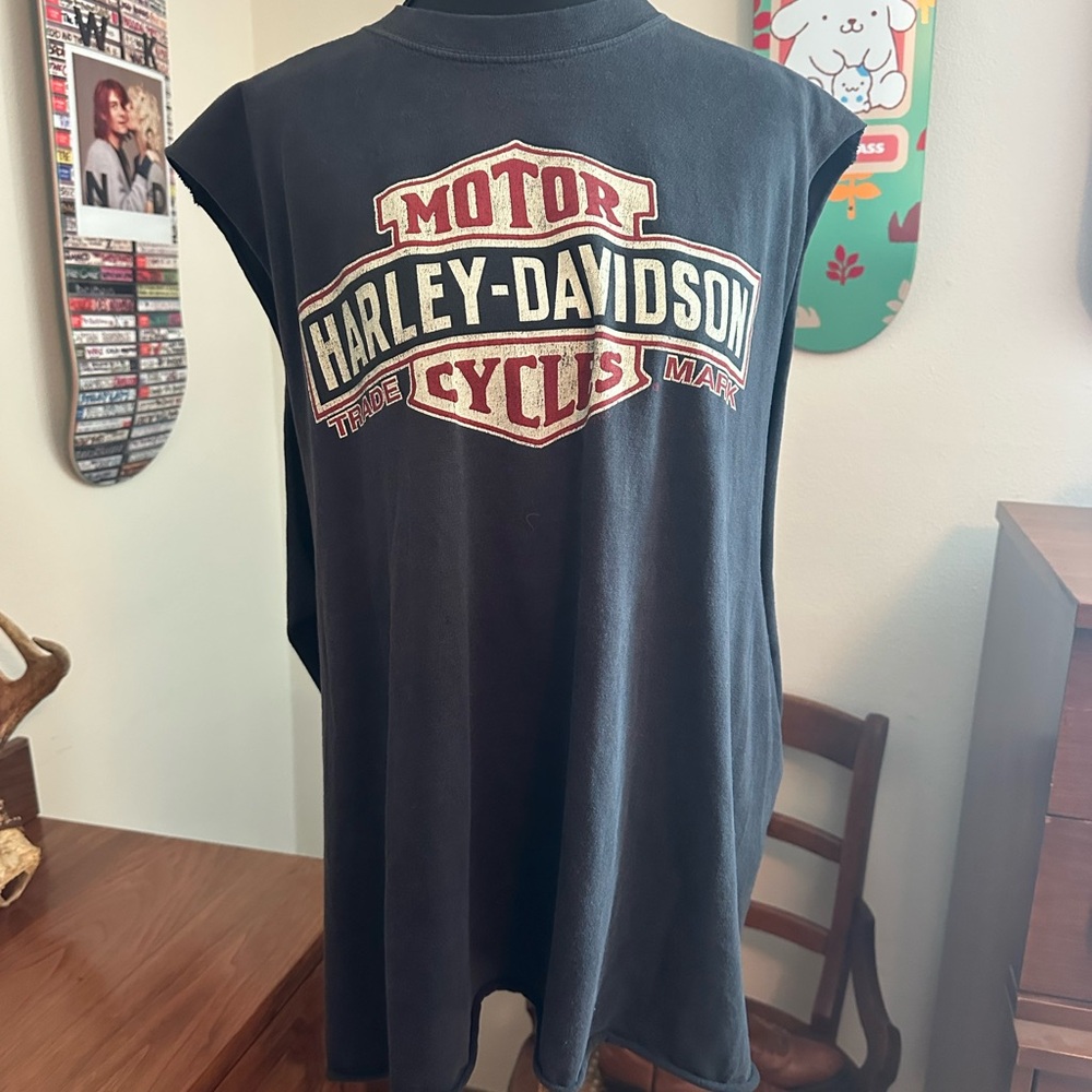 Harley-Davidson Black and Red Sleeveless Tee